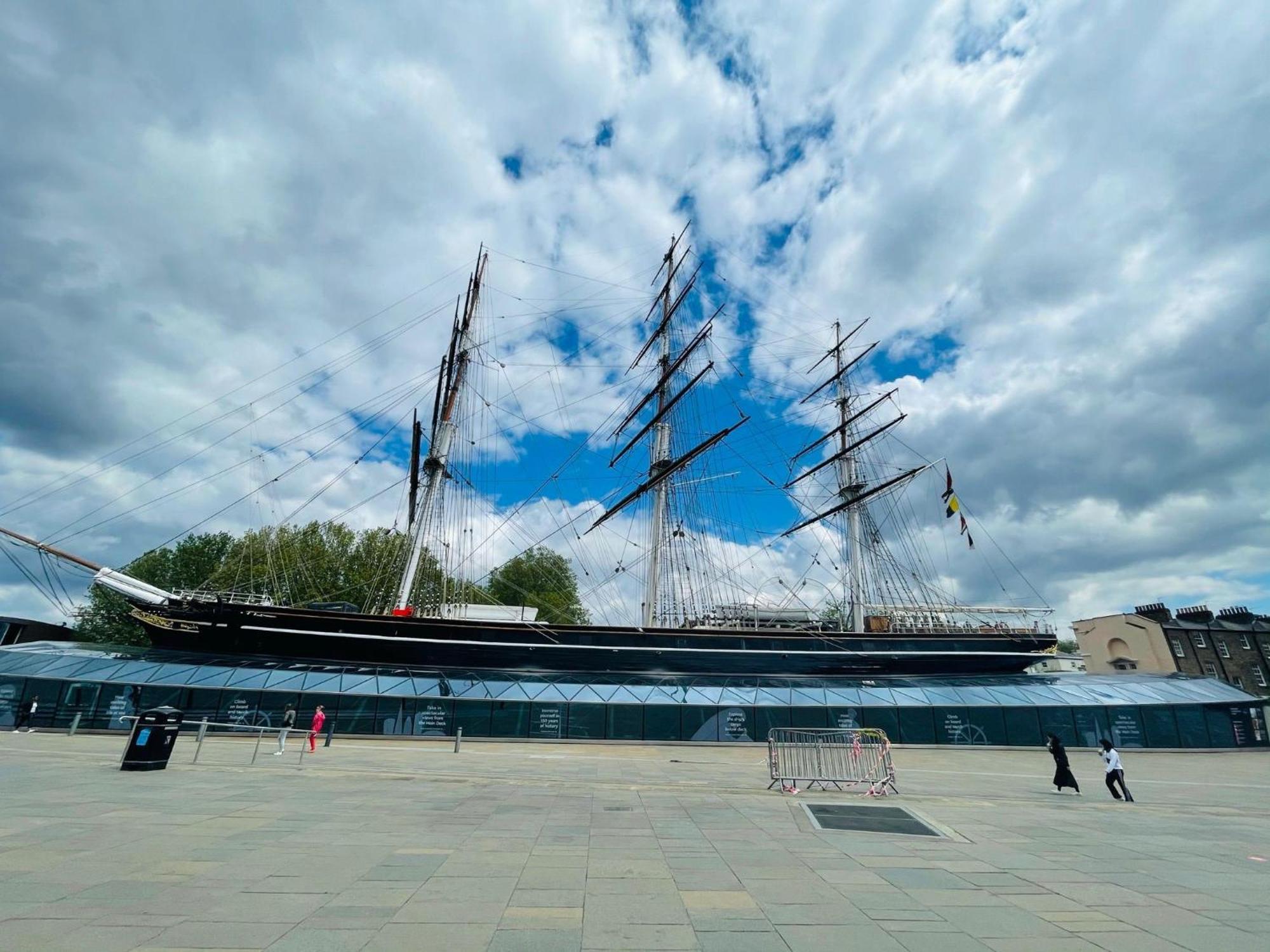 Greenwich Apartment With A River View & Balcony Near The 02 Arena & North Greenwich With Free Wifi & Fast Links Into Central London Bagian luar foto