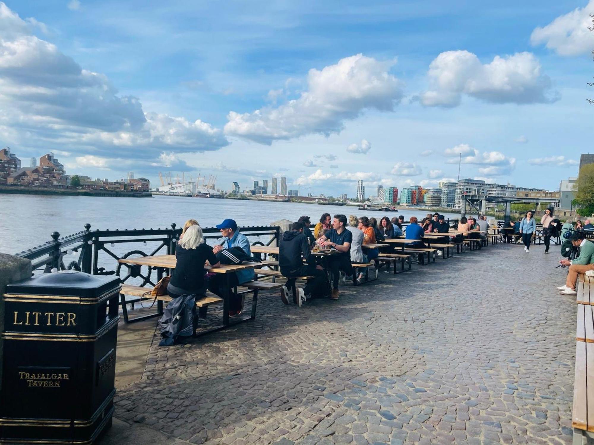 Greenwich Apartment With A River View & Balcony Near The 02 Arena & North Greenwich With Free Wifi & Fast Links Into Central London Bagian luar foto
